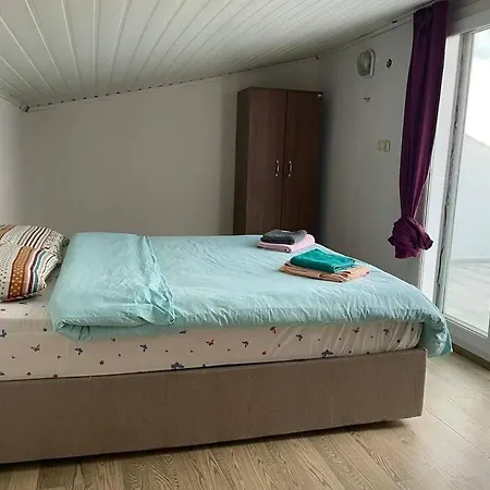 Selfhomes أيدين