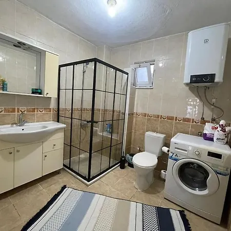 Selfhomes فيلة *
