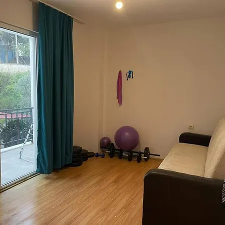 Selfhomes أيدين